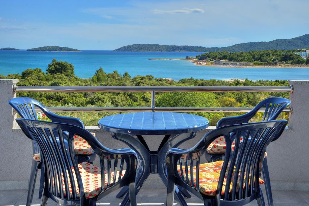 Apartments Peran Šibenik Zimmer foto