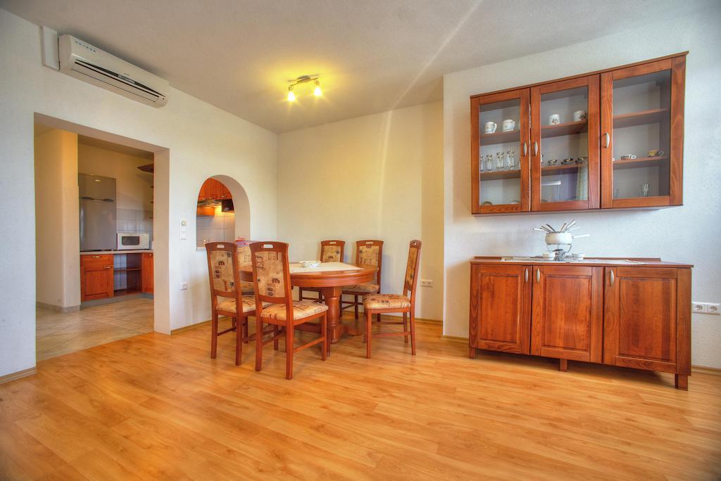 Apartments Peran Šibenik Zimmer foto