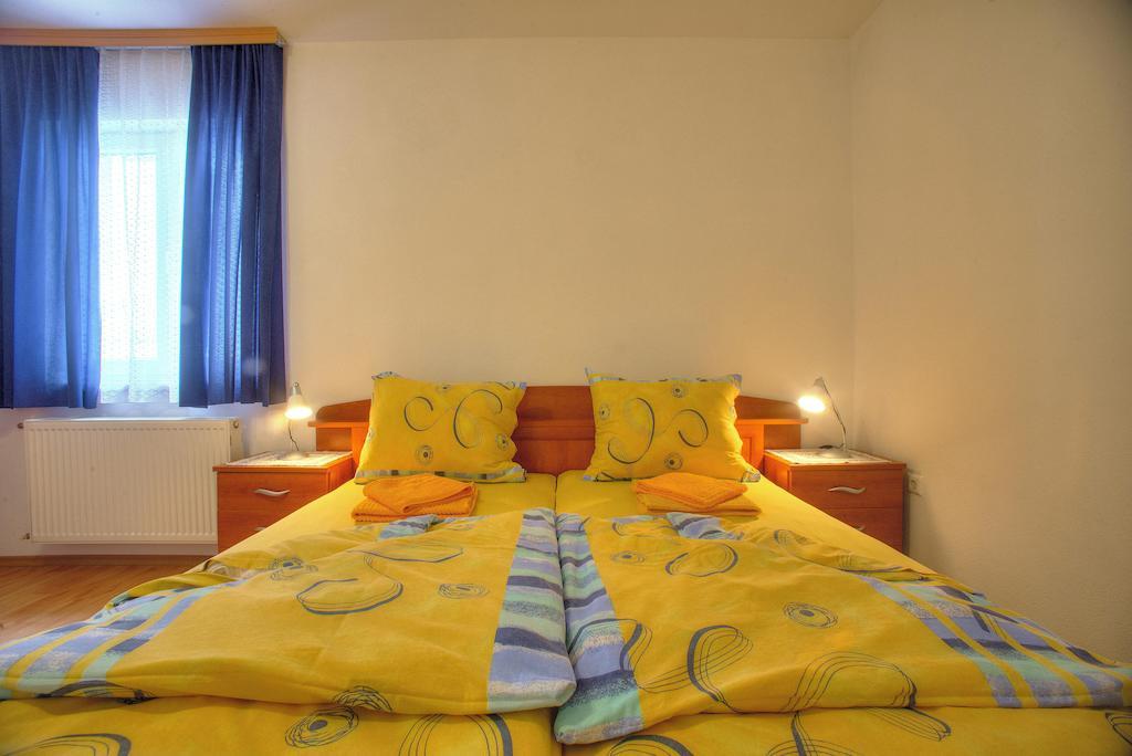Apartments Peran Šibenik Zimmer foto